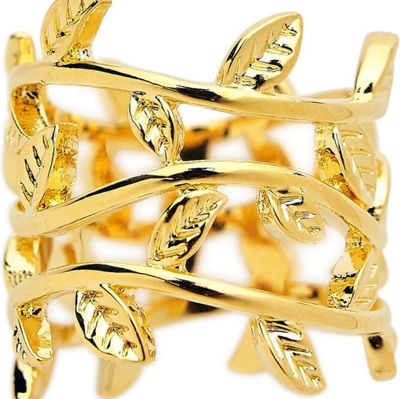 Ring - Picture 2 of 3